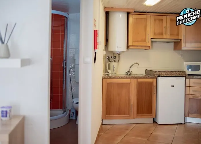 Apartment Estudios Lagido - Peniche Surf Camp Working Space & Surf *
