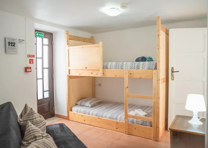 Estudios Lagido - Peniche Surf Camp Working Space & Surf Apartment *