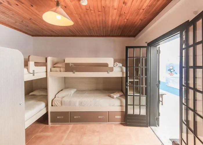 Estudios Lagido - Peniche Surf Camp Working Space & Surf Ferrel (Leiria)