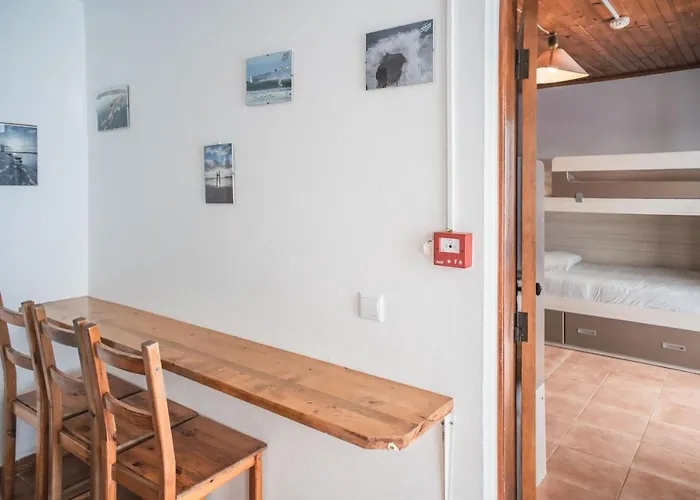 Apartment Estudios Lagido - Peniche Surf Camp Working Space & Surf