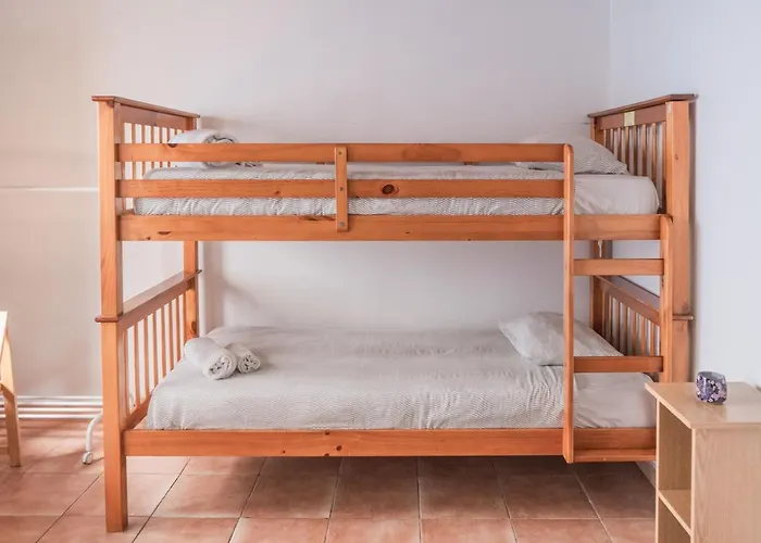 Estudios Lagido - Peniche Surf Camp Working Space & Surf Apartment Ferrel (Leiria)