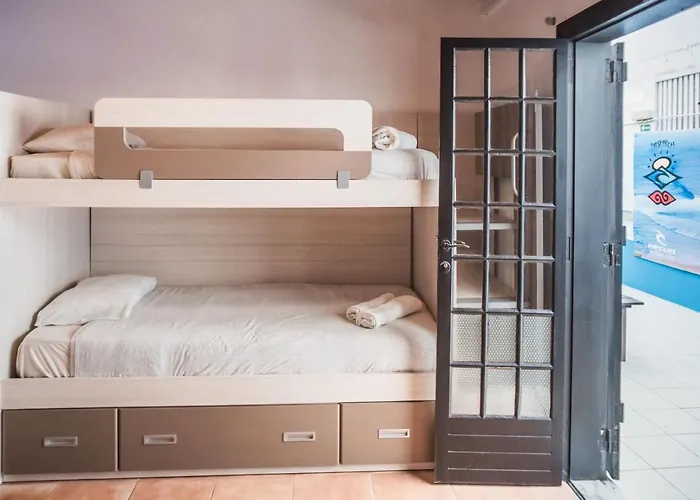 Apartment Estudios Lagido - Peniche Surf Camp Working Space & Surf *